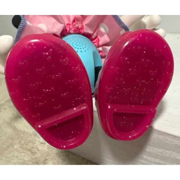 Disney Minnie Mouse Glitz An Glam Singing Doll 9.5" Tall Needs Batteries - Picture 6 of 7